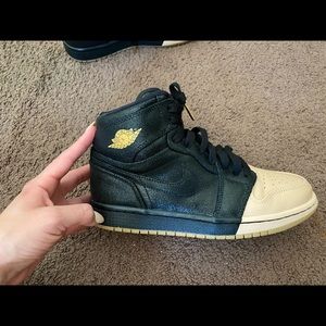 Women’s Jordan 1 dipped toe